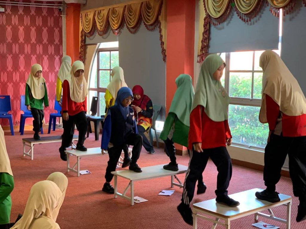 5 Rahasia Lulus Ujian Sekolah Rendah Dengan Nilai Sempurna Yang Jarang Diketahui Orang Tua